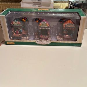 Lemax Carnival kiosk